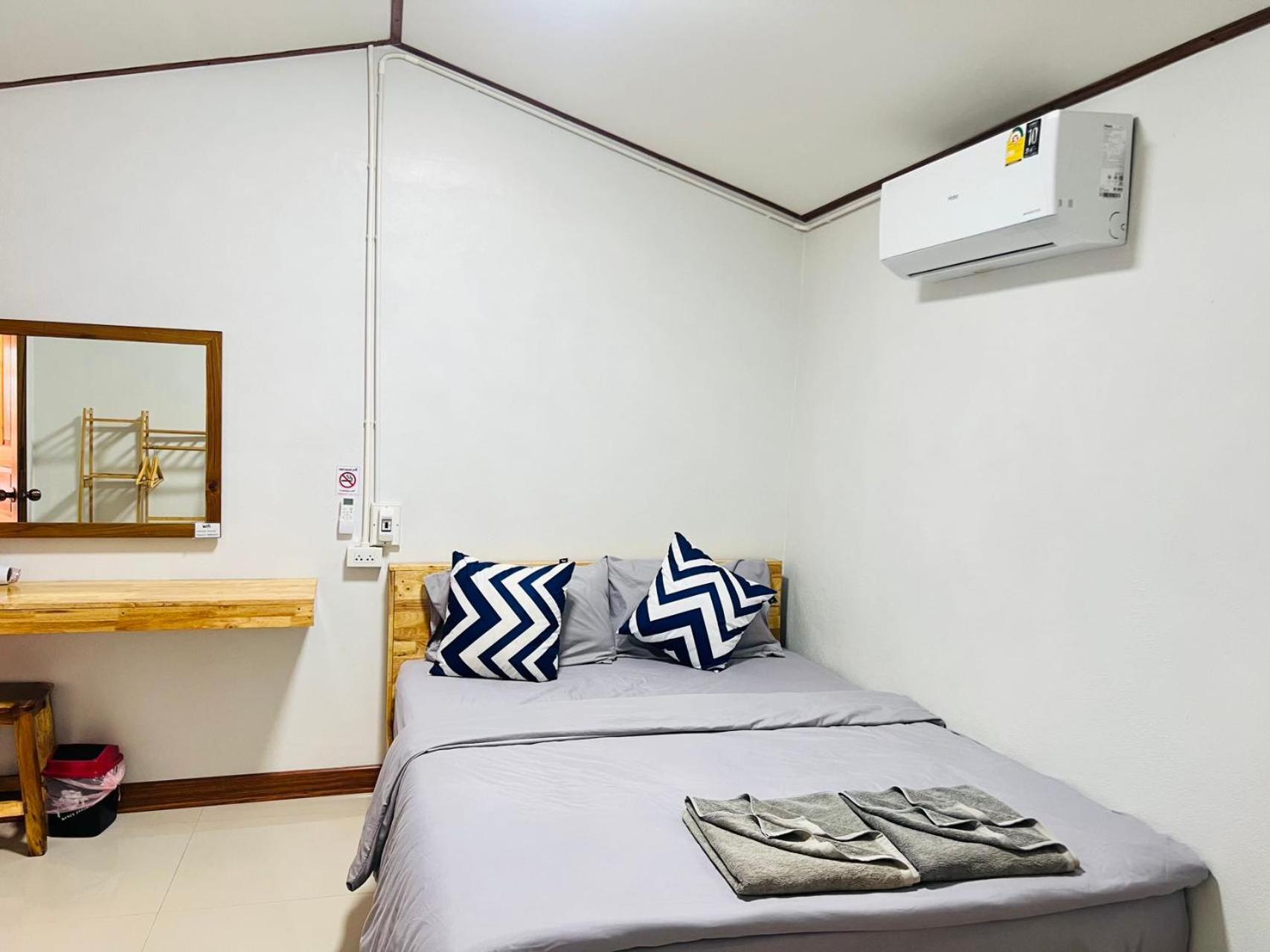 Lungwang Guest House Ban Rak Thai Exterior foto