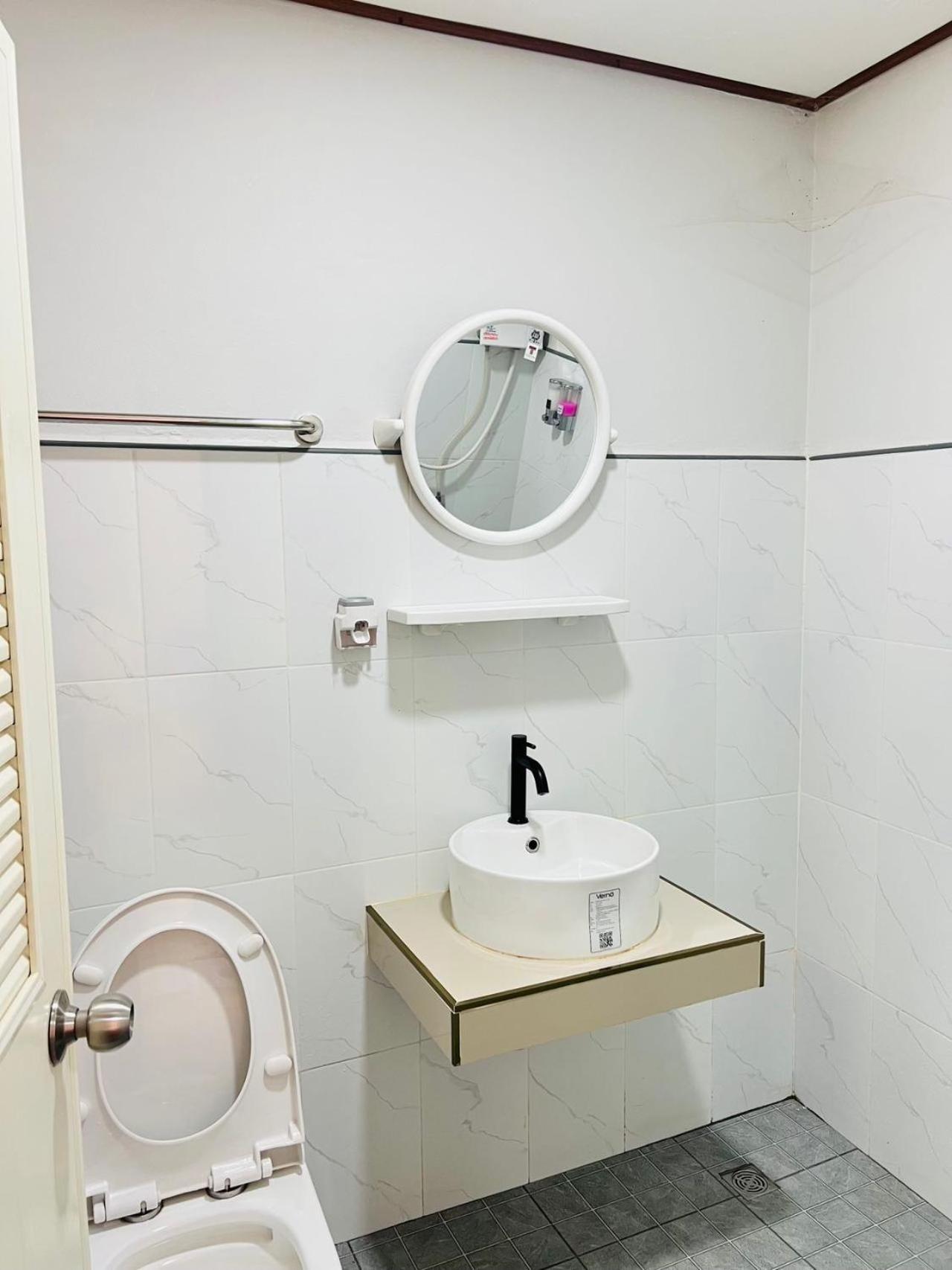 Lungwang Guest House Ban Rak Thai Exterior foto