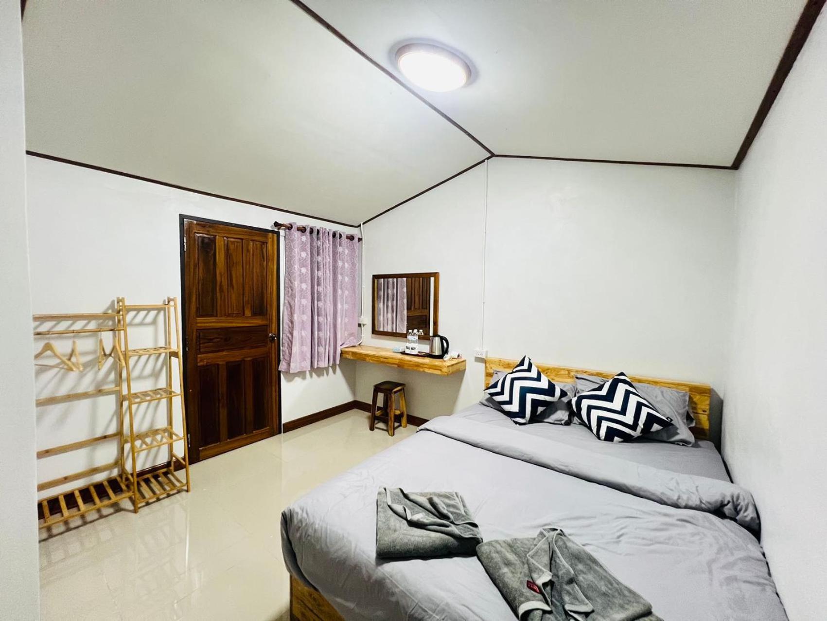 Lungwang Guest House Ban Rak Thai Exterior foto